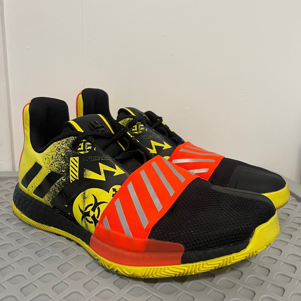 Adidas Harden volume 3 caution
